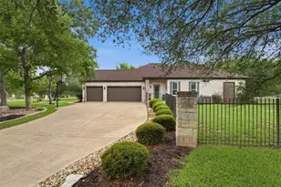 107 W Majestic Oak Ln, Georgetown, TX 78633 - Photo 32