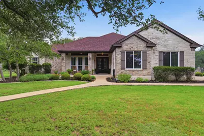 107 W Majestic Oak Lane, Georgetown, TX 78633 - Photo 2