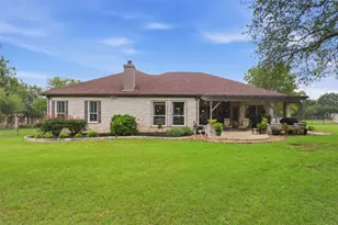 107 W Majestic Oak Ln, Georgetown, TX 78633 - Photo 36