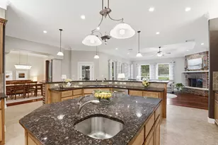 107 W Majestic Oak Ln, Georgetown, TX 78633 - Photo 16