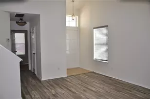 127 Anderson St, Hutto, TX 78634 - Photo 4