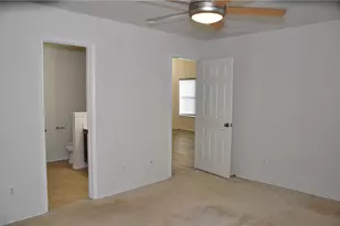 127 Anderson St, Hutto, TX 78634 - Photo 8