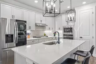 101 Rocking R Ct, Georgetown, TX 78633 - Photo 10