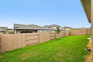 8512 Ambergill Ct, Austin, TX 78744 - Photo 26