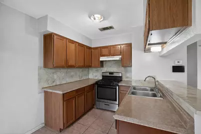 6015 Carnation Terrace, Austin, TX 78741 - Photo 12