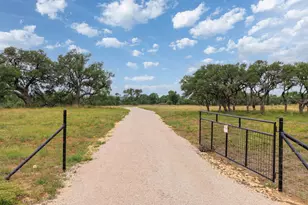 105 Colette Ln, Blanco, TX 78606 - Photo 28