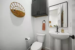 1006 4th St, Lockhart, TX 78644 - Photo 4