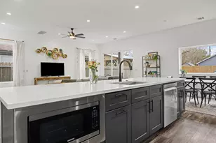 1006 4th St, Lockhart, TX 78644 - Photo 10