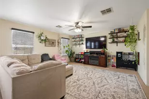 122 Quarter Ave, Buda, TX 78610 - Photo 4