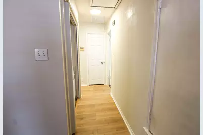 6907 Stonleigh Place, Austin, TX 78744 - Photo 8