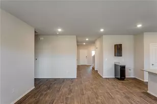 15201 Siberian Elm Ln, Austin, TX 78724 - Photo 6