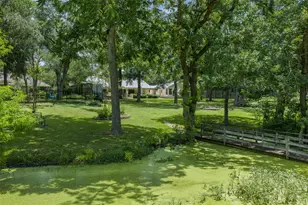 1102 N Ave F Ave, Elgin, TX 78621 - Photo 34
