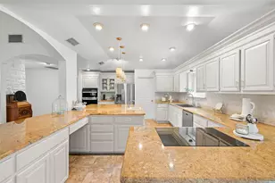 1102 N Ave F Ave, Elgin, TX 78621 - Photo 12