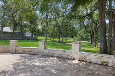 1102 N Avenue F Avenue, Elgin, TX 78621 - Photo 40