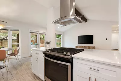 7310 Broken Arrow Lane, Austin, TX 78745 - Photo 18
