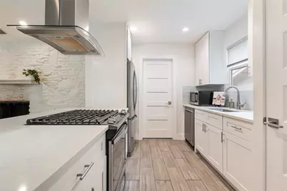 7310 Broken Arrow Lane, Austin, TX 78745 - Photo 16