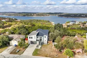 300 Summit Ridge Dr N, Point Venture, TX 78645 - Photo 2