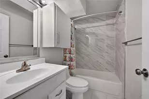 910 Duncan Ln, Austin, TX 78705 - Photo 22