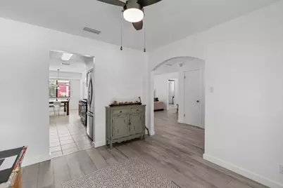 12101 Missel Thrush Court, Austin, TX 78750 - Photo 6