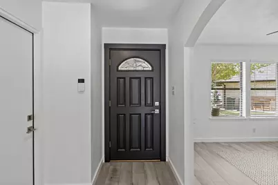 12101 Missel Thrush Court, Austin, TX 78750 - Photo 4