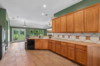 136 Thoroughbred Trace, Liberty Hill, TX 78642 - Photo 6
