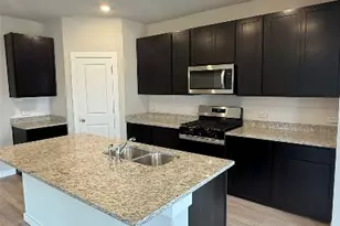 13613 Gray Landing Dr, Elgin, TX 78621 - Photo 4