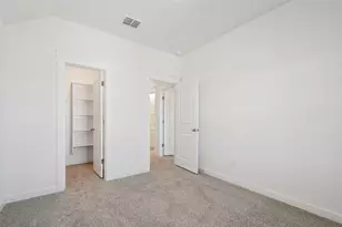 152 Hartson Dr, Taylor, TX 76574 - Photo 8