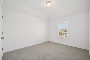 152 Hartson Dr, Taylor, TX 76574 - Photo 14