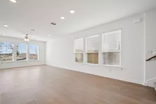 152 Hartson Dr, Taylor, TX 76574 - Photo 4