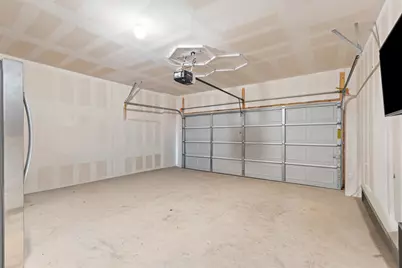 9107 Moonstone Drive, Austin, TX 78729 - Photo 32