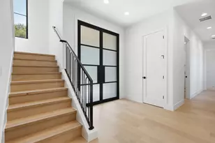 2301 Westworth Cir, Austin, TX 78704 - Photo 6