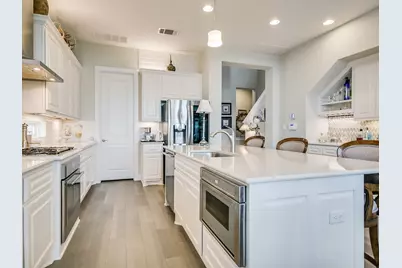 404 Marina View Way, Lakeway, TX 78734 - Photo 2