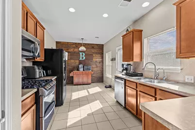 5709 Zachary Scott Street, Austin, TX 78747 - Photo 8