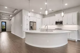 724 Dayridge Dr, Dripping Springs, TX 78620 - Photo 4