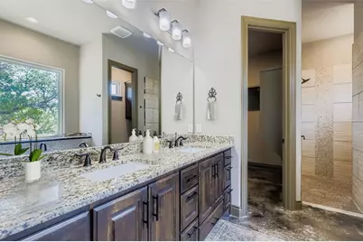 19129 Camelot Woods Cove, Lago Vista, TX 78645 - Photo 14