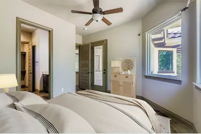 19129 Camelot Woods Cove, Lago Vista, TX 78645 - Photo 16