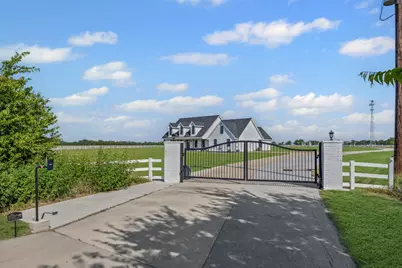 821 Silent Valley Road, Lockhart, TX 78644 - Photo 2