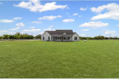 821 Silent Valley Road, Lockhart, TX 78644 - Photo 32