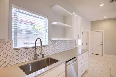 7600 Carver Avenue #B, Austin, TX 78752 - Photo 14