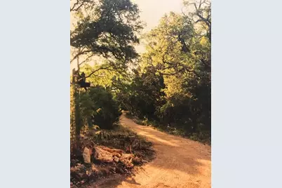 637 Hickory Bend Road, Georgetown, TX 78628 - Photo 10