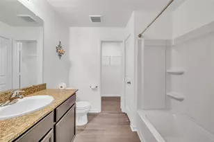 5017 Cressler Ln, Jarrell, TX 76537 - Photo 8