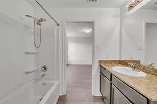 5017 Cressler Ln, Jarrell, TX 76537 - Photo 2