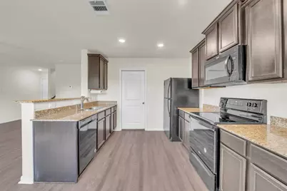 5017 Cressler Lane #28G, Jarrell, TX 76537 - Photo 4