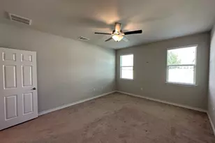 10901 Mickelson Dr, Austin, TX 78747 - Photo 12