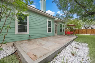 8610 Axis Dr, Austin, TX 78749 - Photo 18