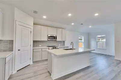 140 Bouldin Acres Pass, San Marcos, TX 78666 - Photo 8