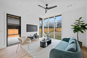1409 Valleyridge Dr, Austin, TX 78704 - Photo 6