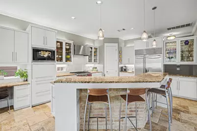 816 Stonewall Ridge Lane, Austin, TX 78746 - Photo 14