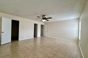 8818 Roquefort, San Antonio, TX 78250 - Photo 16