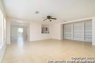 8818 Roquefort, San Antonio, TX 78250 - Photo 4